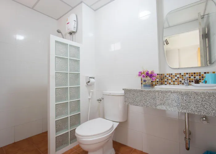 Aparthotel Jr Mansion On Nut Soi 25 Bangkok