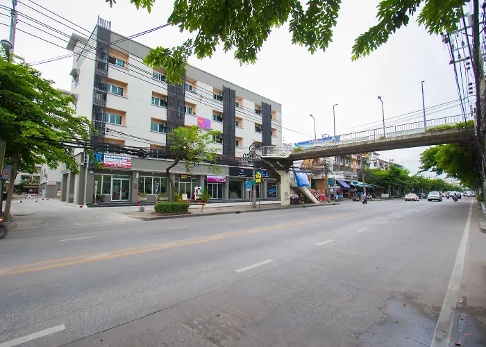 Jr Mansion On Nut Soi 25 Aparthotel 3*