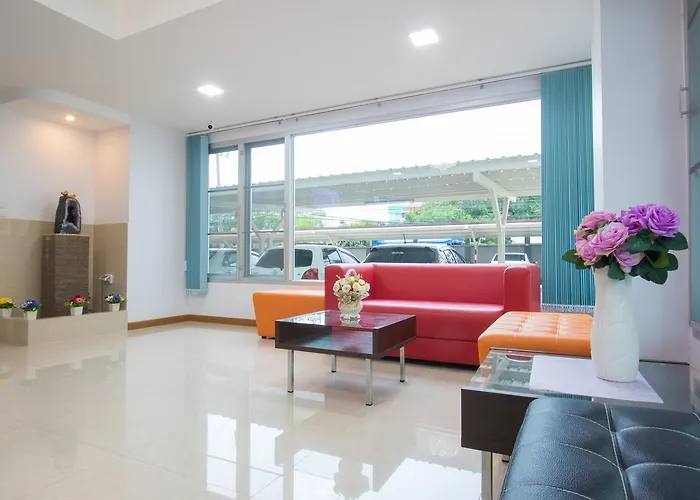 Jr Mansion On Nut Soi 25 3* Bangkok