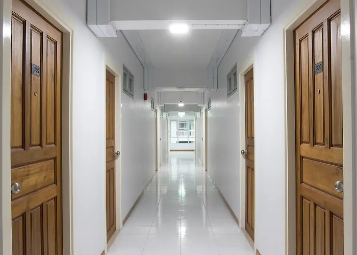 Jr Mansion On Nut Soi 25 Aparthotel